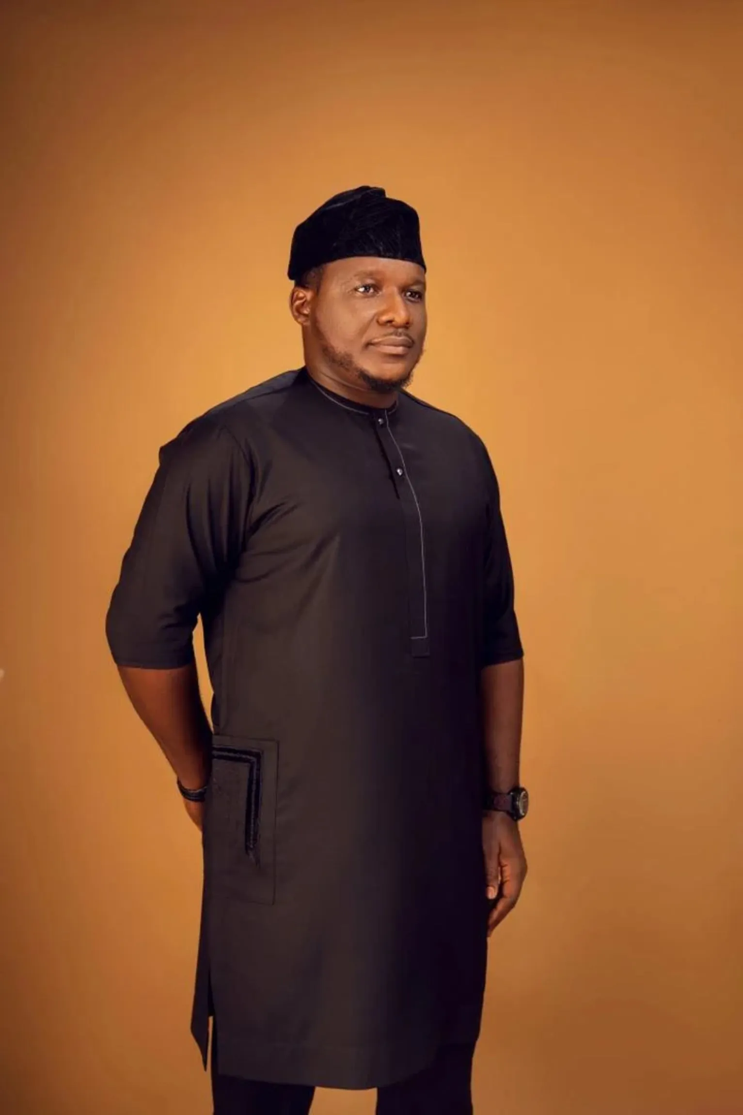 Kaftan In Black Short Sleeve by Mo'Afrique, view 2